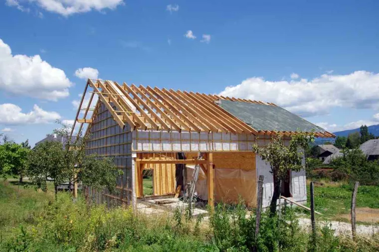 À qui s’adresser pour construire une charpente en bois avec 2 pentes ?, Bagnolet, Brion Couverture